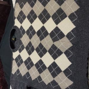 Club Room cashmere and cotton argyle sweater. Size XL